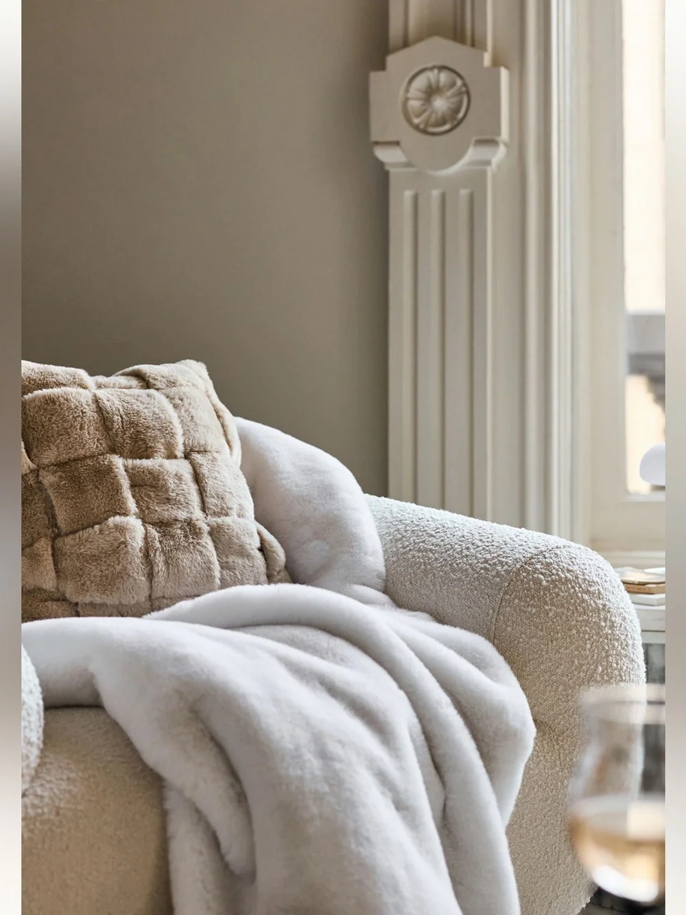 Anthropologie The Sophie Faux-Fur Throw Blanket White 60x90